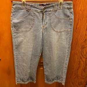 Gloria Vanderbilt Capris